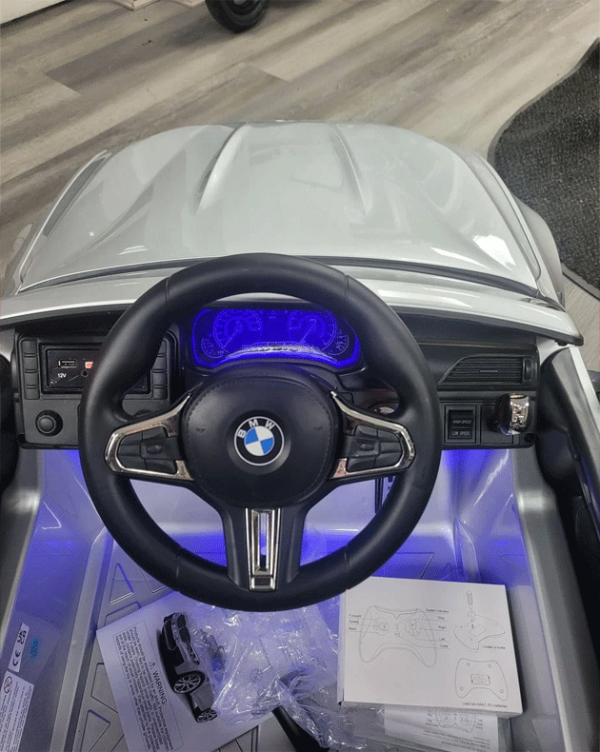 Steering wheel On The BMW M5 Electric Ride on Car